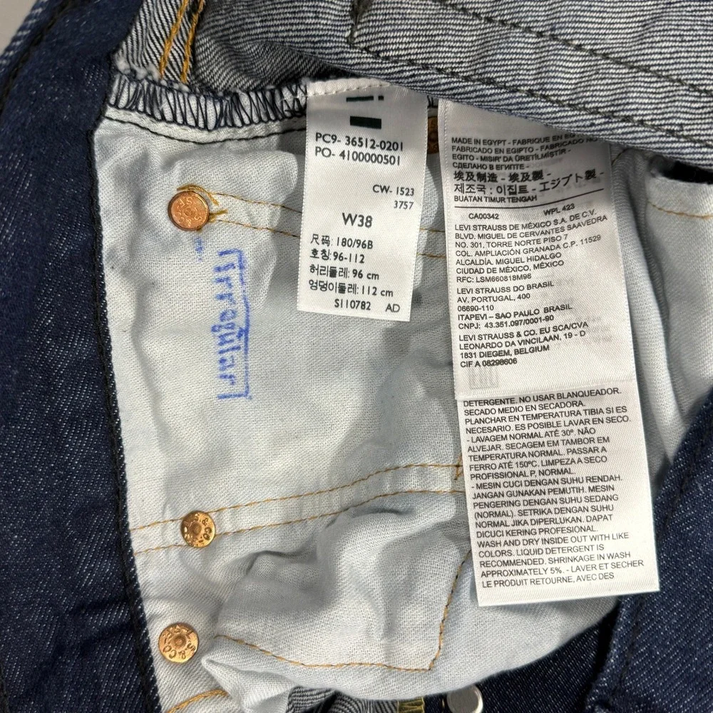 Levis 501 Original Fit Mens Dark Wash Denim Cut Off Shorts 38 Button Fly NWT